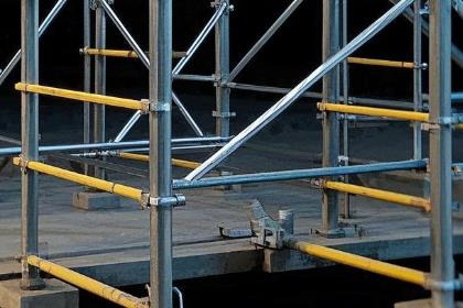 Scaffolding steel props for concrete slabs and beams